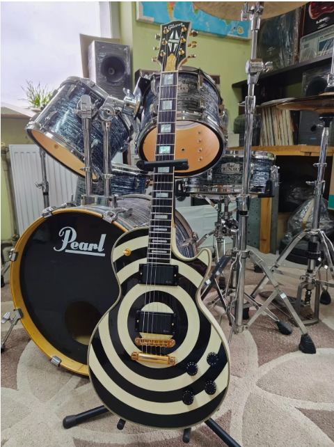 Gibson Custom Zakk Wylde Bullseye Les Paul Solidbody 2001 COA Electric Guitar